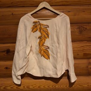 Maiyet women’s blouse with pattern.